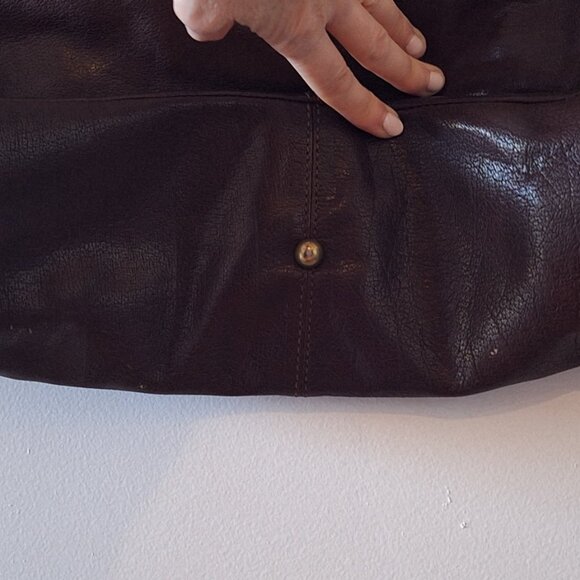 Gorgeous FRYE Tote (EUC) with Magnetic Closure and Inside Clasp to Hold Keys - Picture 4 of 13